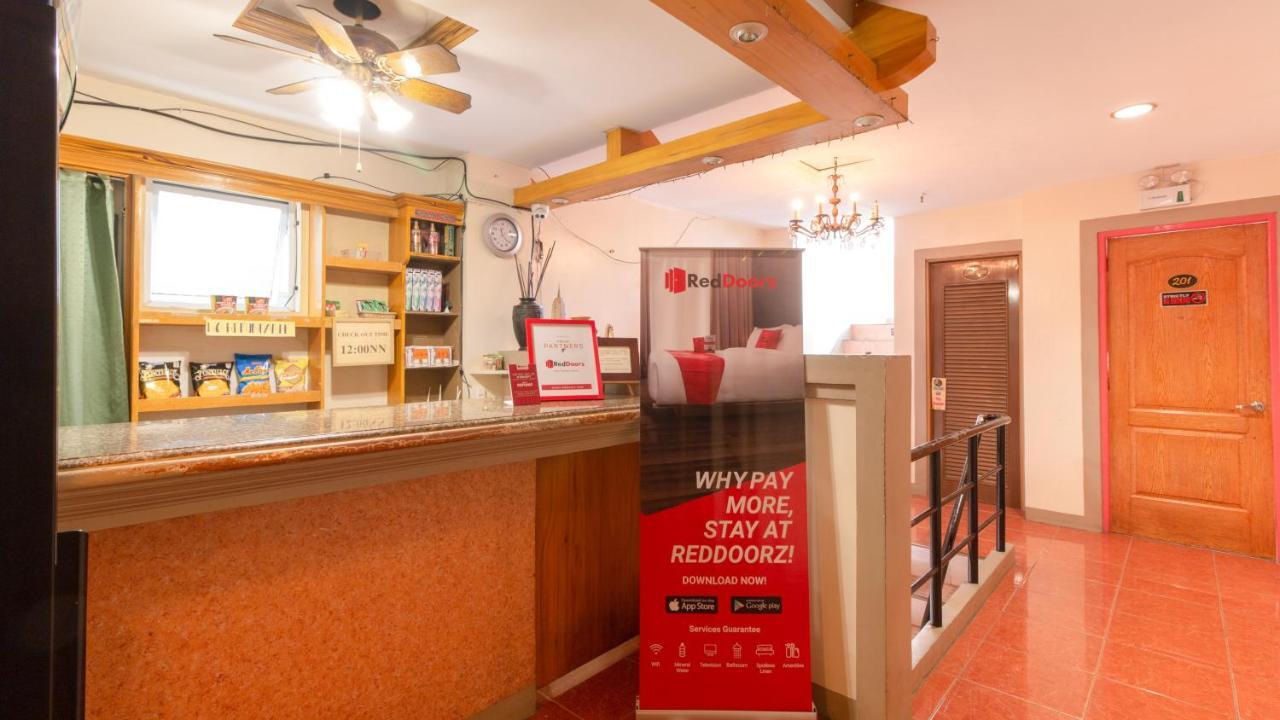 Отель Reddoorz @ Paterno Street Таклобан Экстерьер фото